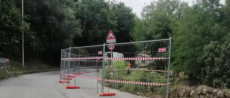 Strada franata a Longobardi, lunedì partono i lavori e arteria off limits