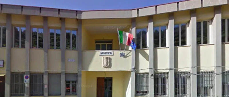 Covid, contagi tra gli studenti: a Capistrano scuole chiuse per una settimana
