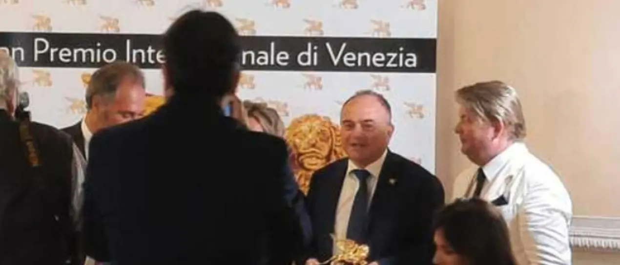 A Venezia il procuratore Gratteri riceve il Leone d’oro alla carriera