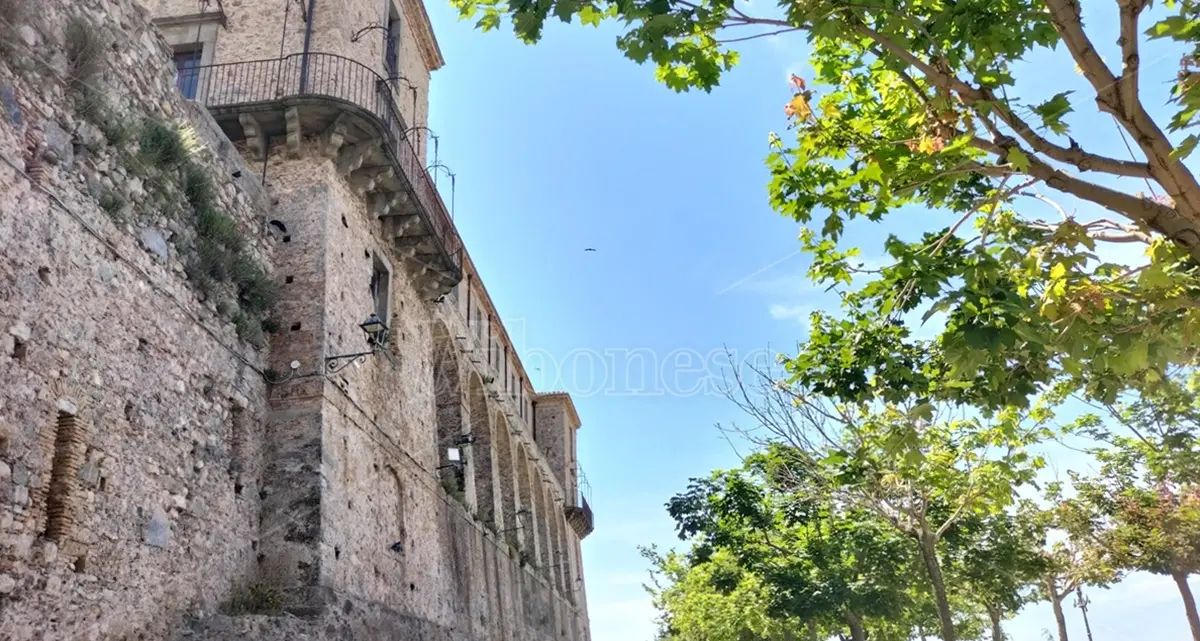 Castello Ruffo in vendita, Polito replica al sindaco di Nicotera: «Mai pensato che il\u00A0Comune debba sborsare 3 milioni, ma la politica deve trovare soluzioni»\n