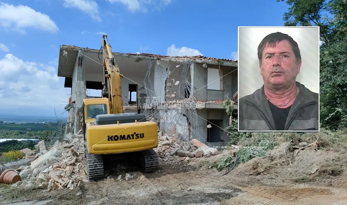 Limbadi: iniziata la demolizione di un immobile abusivo del boss Diego Mancuso