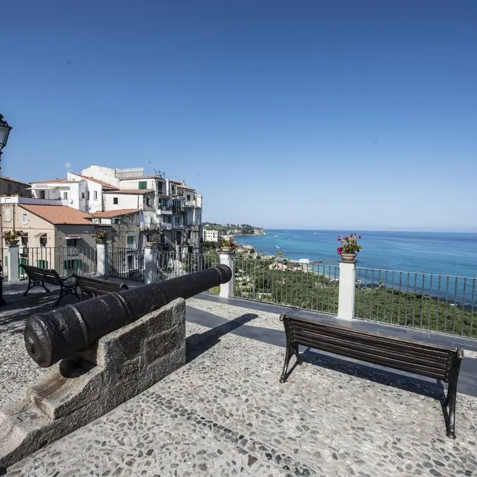 Tropea, appaltati i lavori di riqualificazione di Piazza Cannone: il via dopo le feste