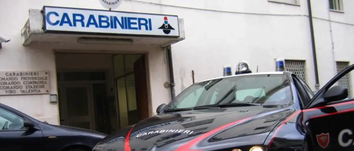 Trappola sui social a Vibo: sequestrato, picchiato e rapinato da chi l’aveva adescato. Tre condanne in primo grado