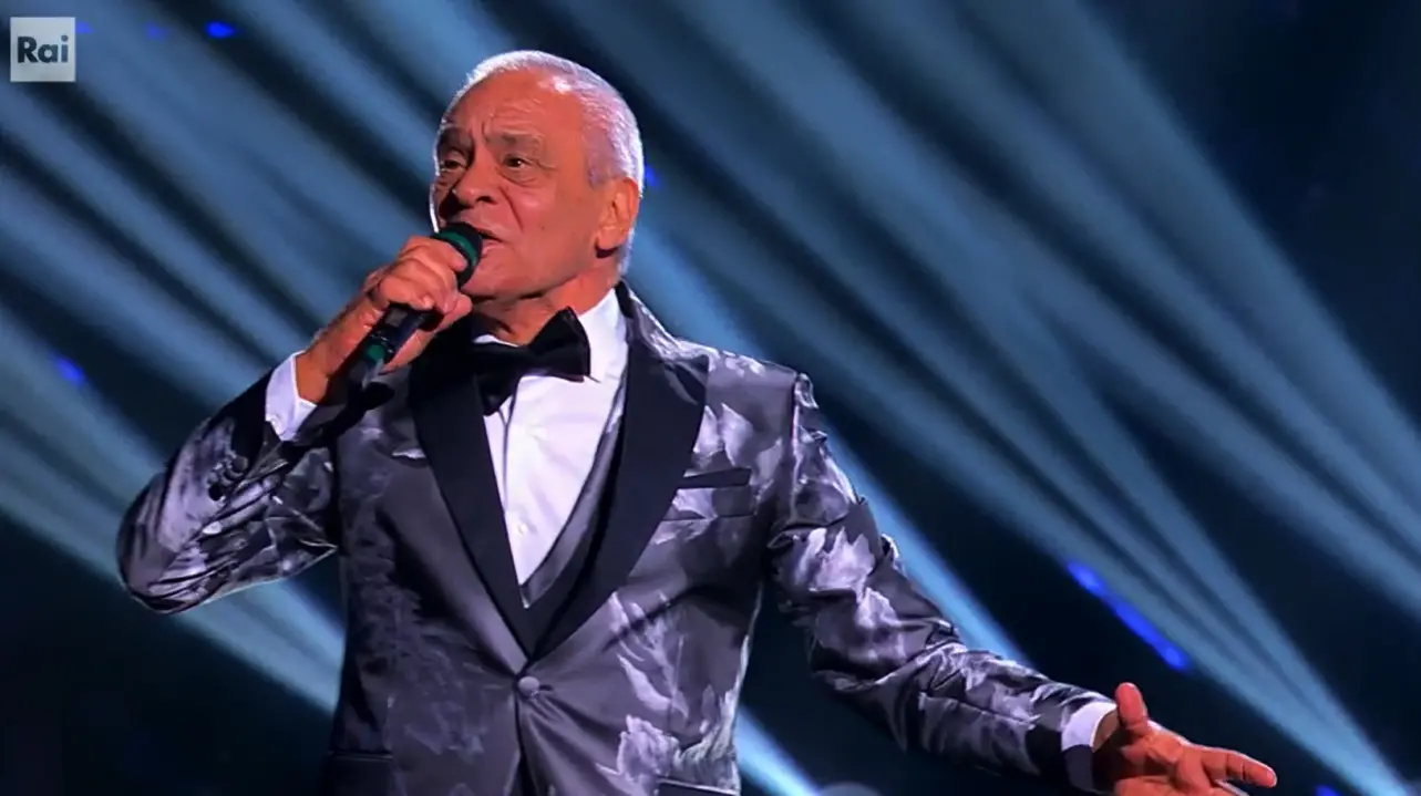 The voice senior, il cantante vibonese Pippo Lico si ferma in semifinale: «Grazie a tutti» - Video