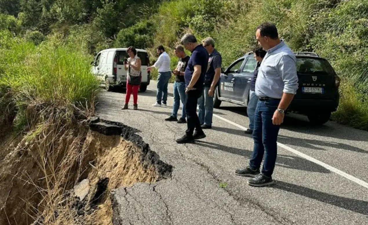 Viabilità nel Vibonese: «Si riapra la strada provinciale 45 Angitola-Polia»