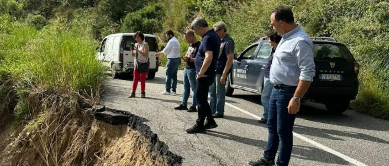 Viabilità nel Vibonese: «Si riapra la strada provinciale 45 Angitola-Polia»