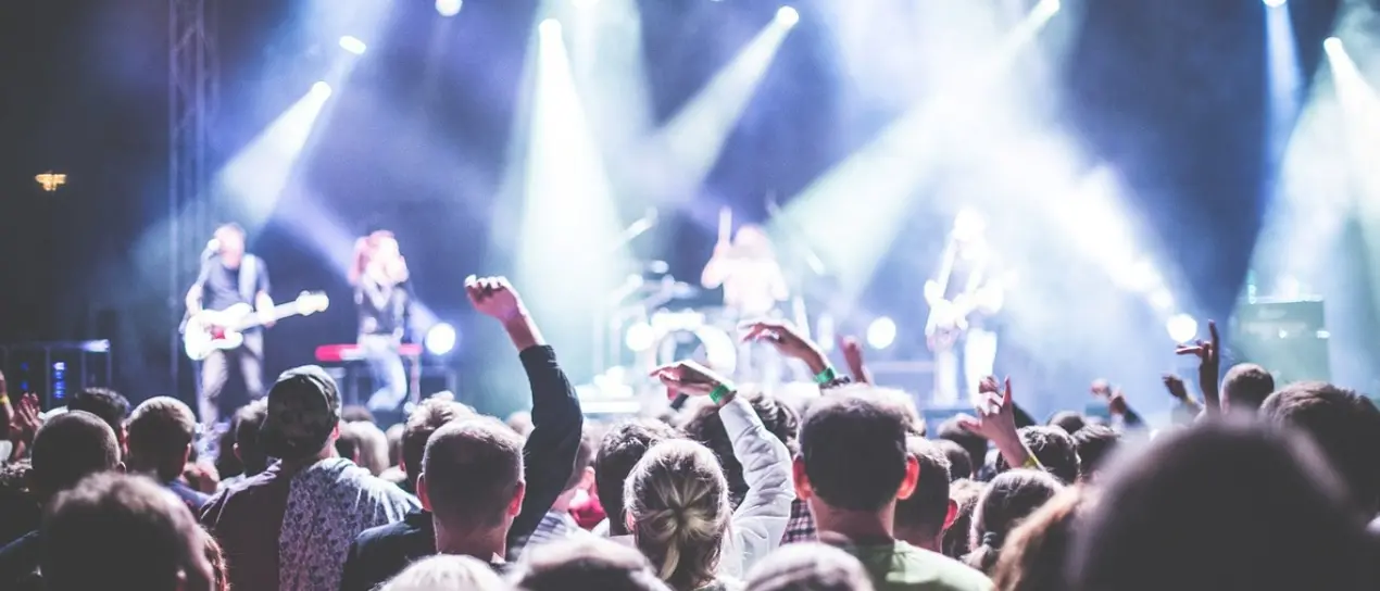 Cinema all’aperto, musica e teatro: ecco gli eventi estivi in programma a Briatico