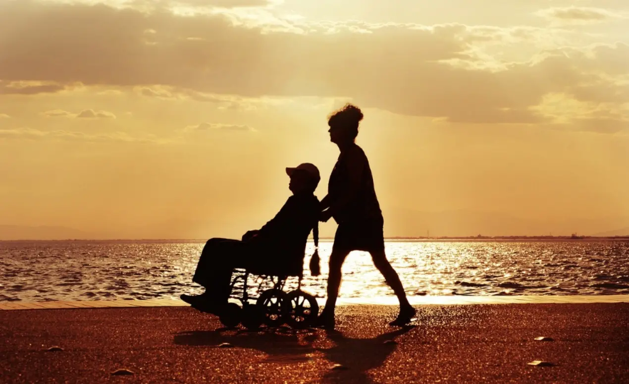 Pedane per disabili a Vibo Marina, Patania: «L'assessore Bruni venga qui»