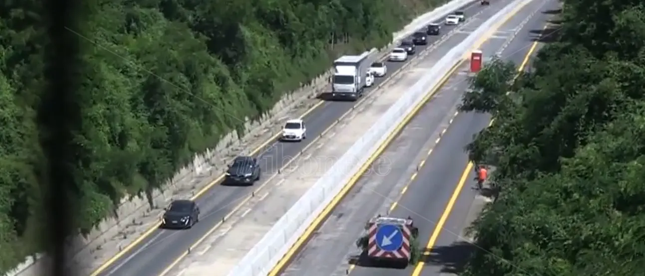 Code chilometriche e utenti esasperati sull’A2 tra Pizzo e Sant’Onofrio: «È inconcepibile» - Video