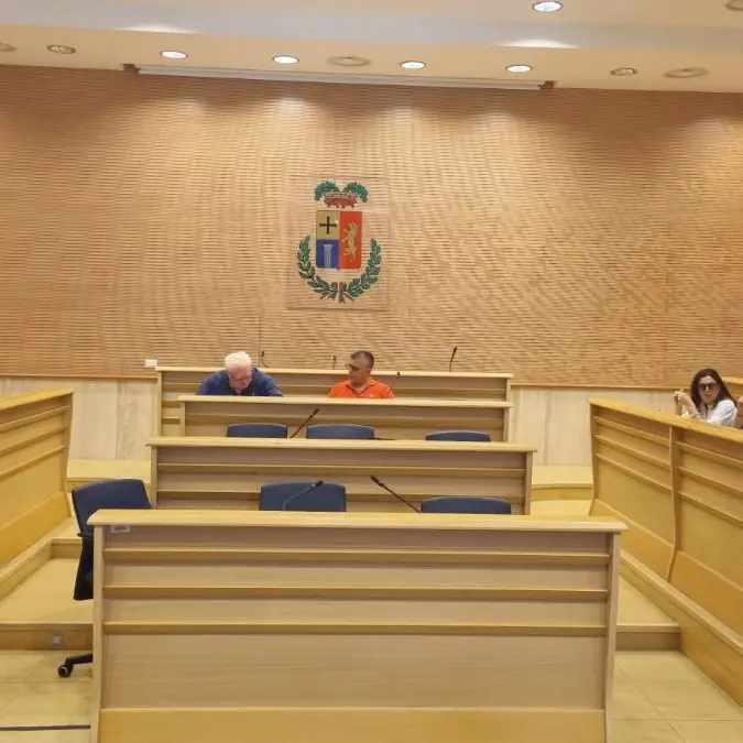 Provincia di Vibo: slitta la discussione sul Bilancio di previsione e 5 consiglieri scrivono al prefetto