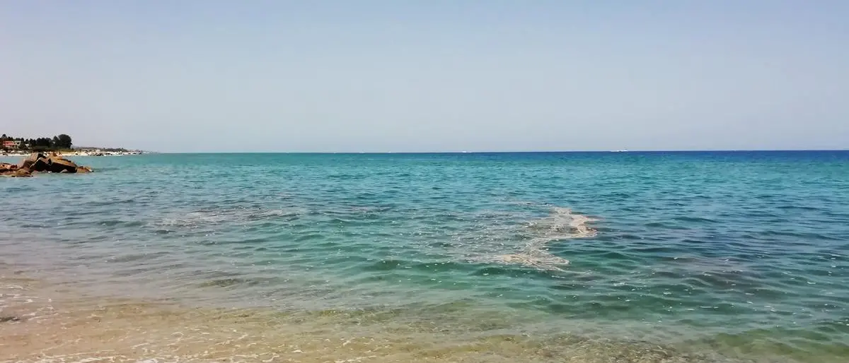 Mare sporco nel Vibonese, Soriano (Pd) scrive al governatore Occhiuto: «Stanchi dei proclami»