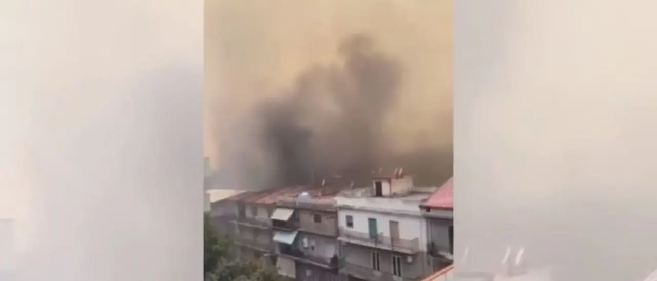 Incendi Calabria, nel Reggino attivi una decina di roghi