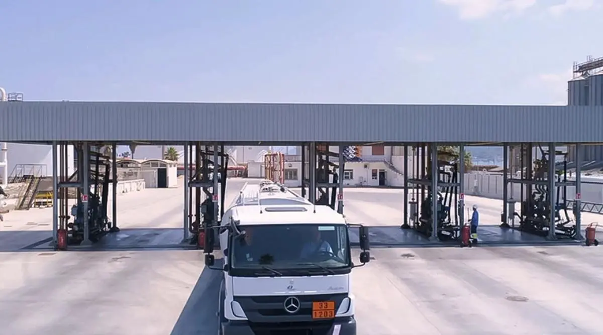 L’ordinanza della Limardo \"imprigiona\" tonnellate di carburanti nei depositi di Vibo Marina - Video