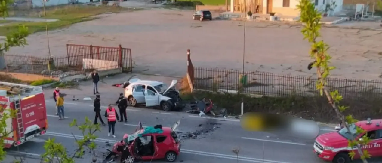 Giovani calabresi morti in Puglia, sequestrate le auto coinvolte nell'incidente