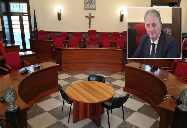 Vibo al voto, il presidente del Consiglio comunale Putrino saluta: «Si è dato vita a un percorso di rinascita»