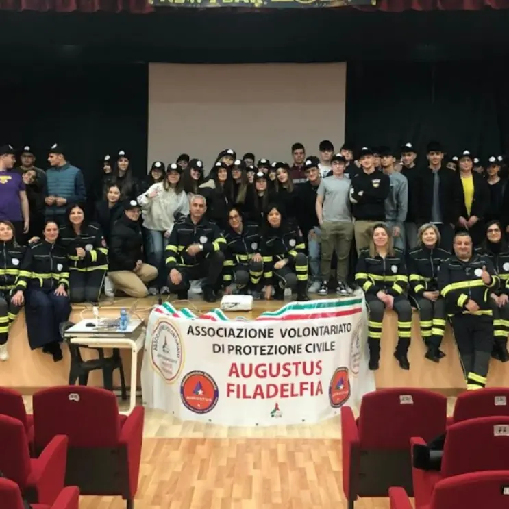 Filadelfia, prosegue il progetto “VolontarIO, prima persona plurale”: coinvolte le scuole