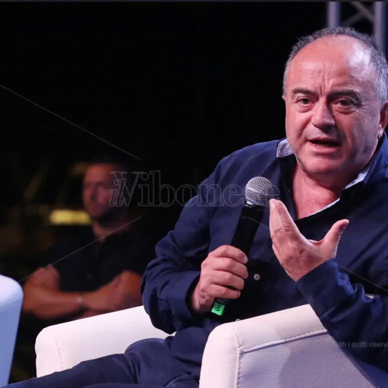 Gratteri a Briatico per presentare il suo ultimo libro: «Il silenzio delle mafie è il nostro più grande allarme»