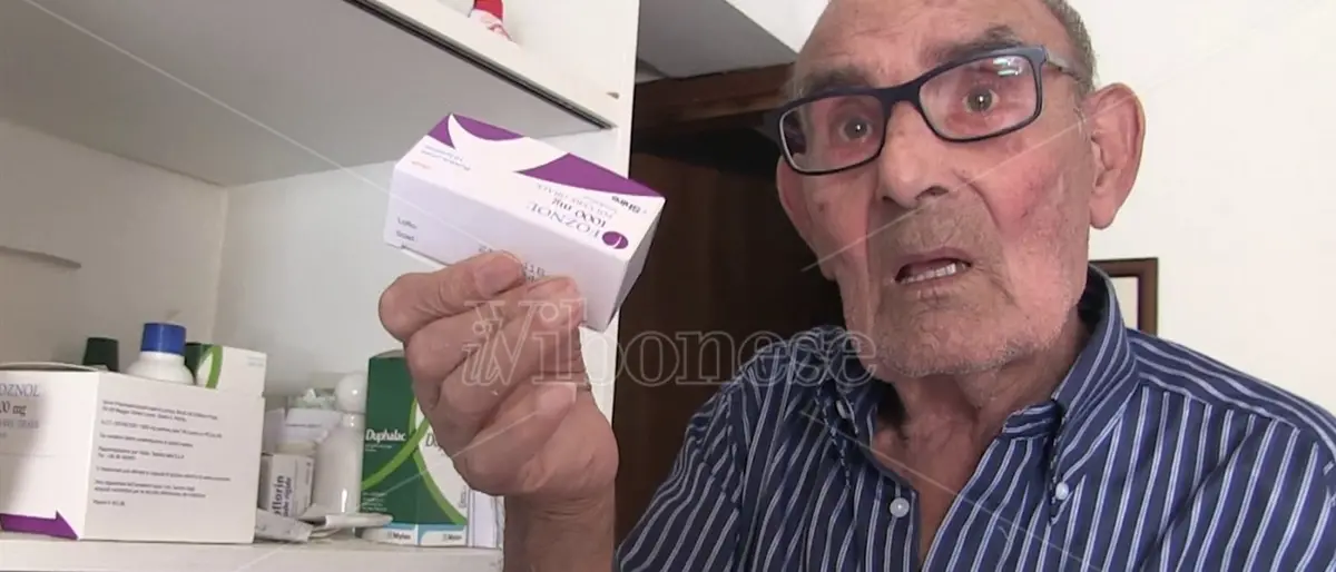 Vibo, l'appello di Raffaele: «Ho 85 anni, sono dializzato e la Croce rossa non mi porta più per la terapia» - Video