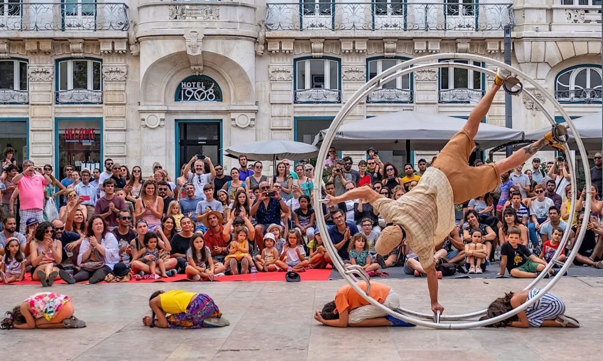 Buskers on the Road: due week-end con gli artisti di strada sulla Costa degli Dei
