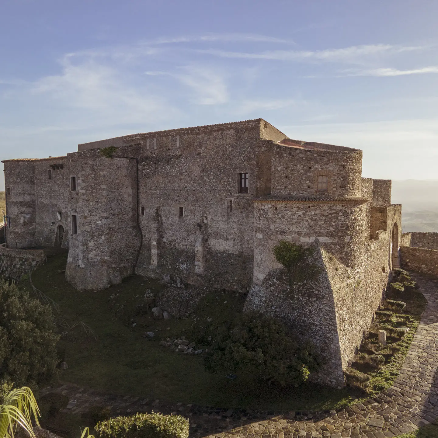 Museo di Vibo, domani tra le mura del castello l’Anfitrione di Plauto