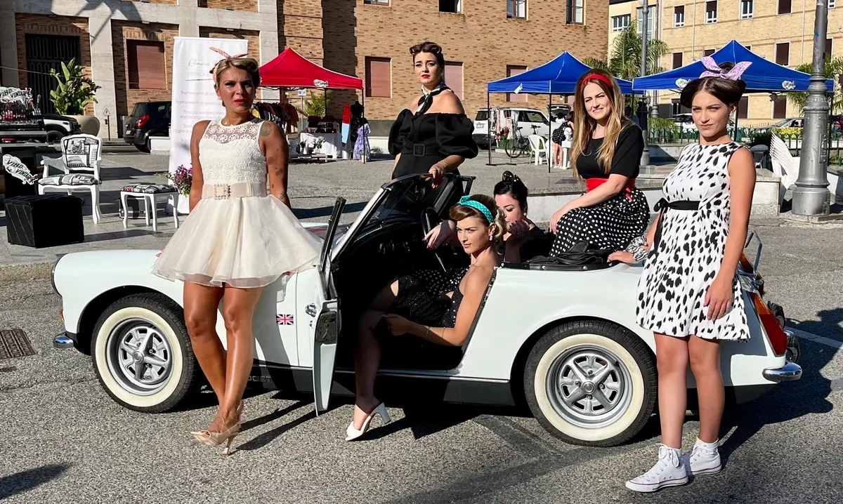 Vibo Valentia rivive gli anni ’50 grazie al festival “Vibo Vintage” - Video