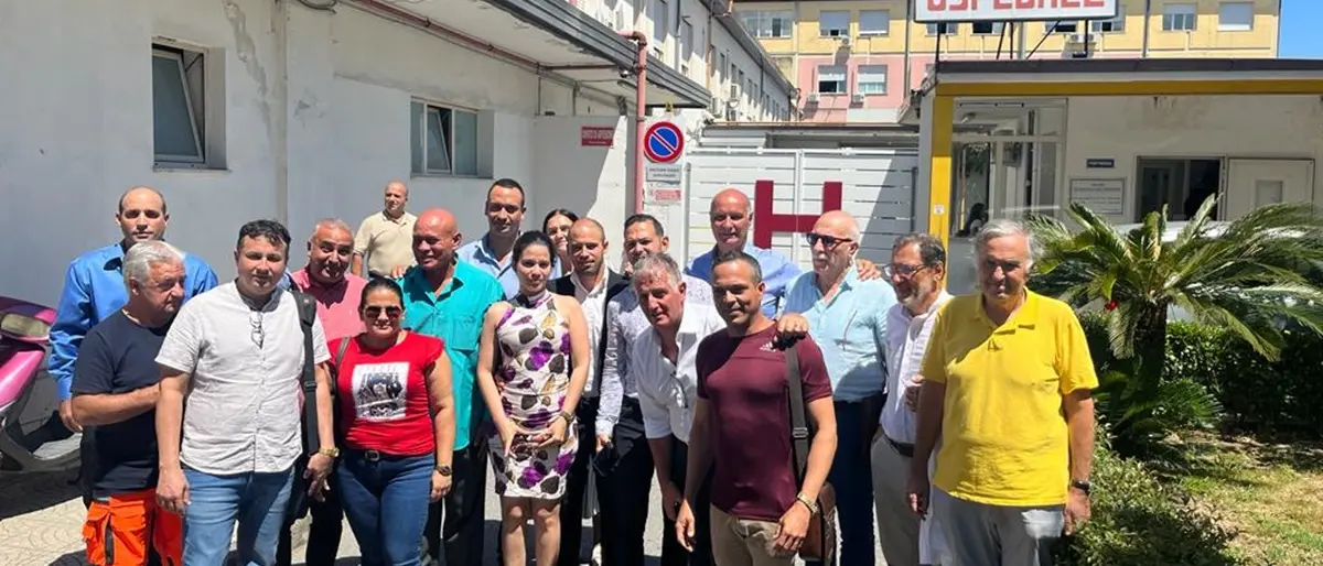 All’Asp di Vibo arrivano nove medici cubani, il benvenuto del consigliere Michele Comito