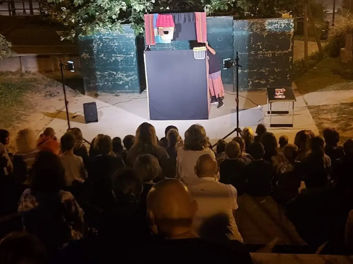 Il festival degli artisti di strada \"Bratiria 'nta chiazza\" taglia il nastro dell'ottavo anno