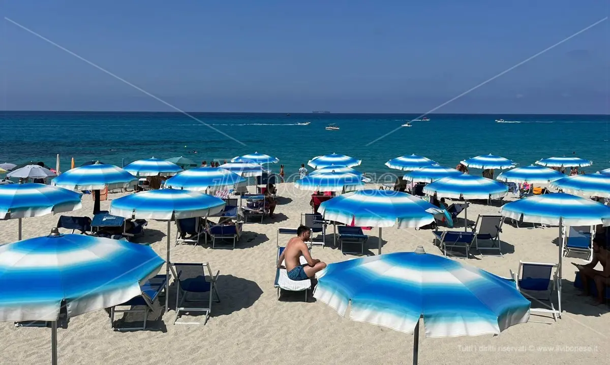 Ricadi: una nuova ondata di turisti fa registrare il sold out dopo una stagione partita a rilento - Video