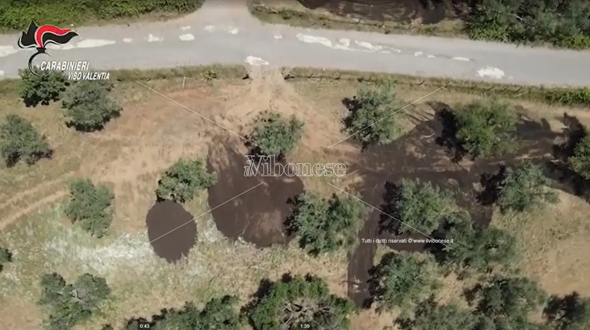 Rifiuti e illeciti nel Vibonese: il gip sospende due dirigenti della Regione e due funzionari Arpacal