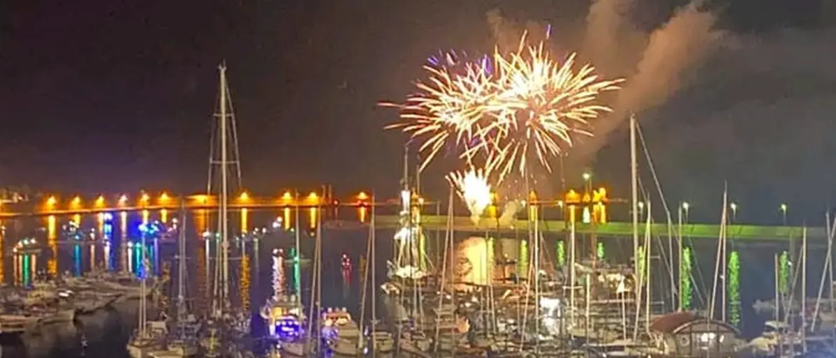 Festeggiamenti in onore della Madonna di Pompei, ma la città lasciata senza i servizi essenziali