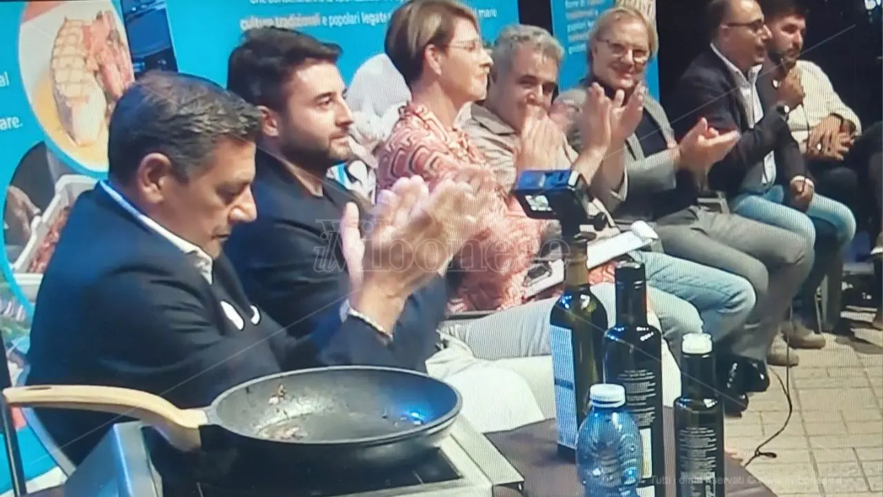 Azzurro di Calabria, la prima tappa della kermesse a Nicotera Marina: ecco com'è andata - Video