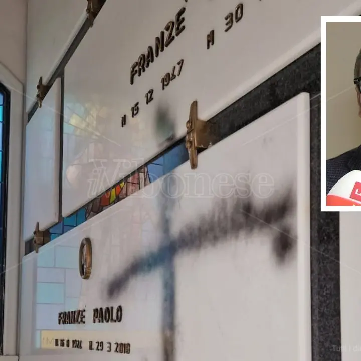 Vandalizzata la tomba dell'ex sindaco di Stefanaconi, parla il suo fraterno amico - Video