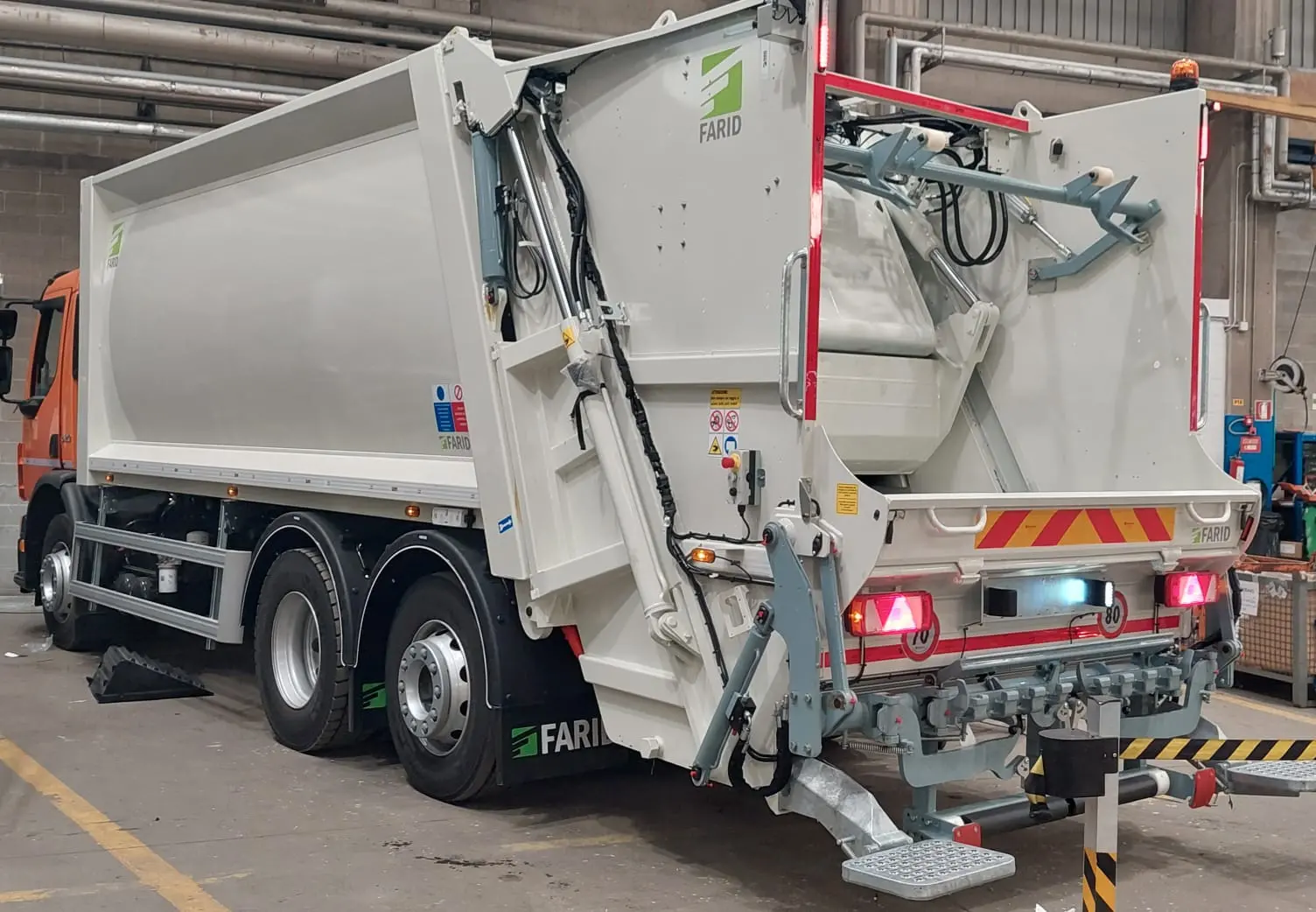 Appalto rifiuti a Tropea, il sindacato Confasila contesta il nuovo capitolato: «Previsti sei lavoratori in meno»\n