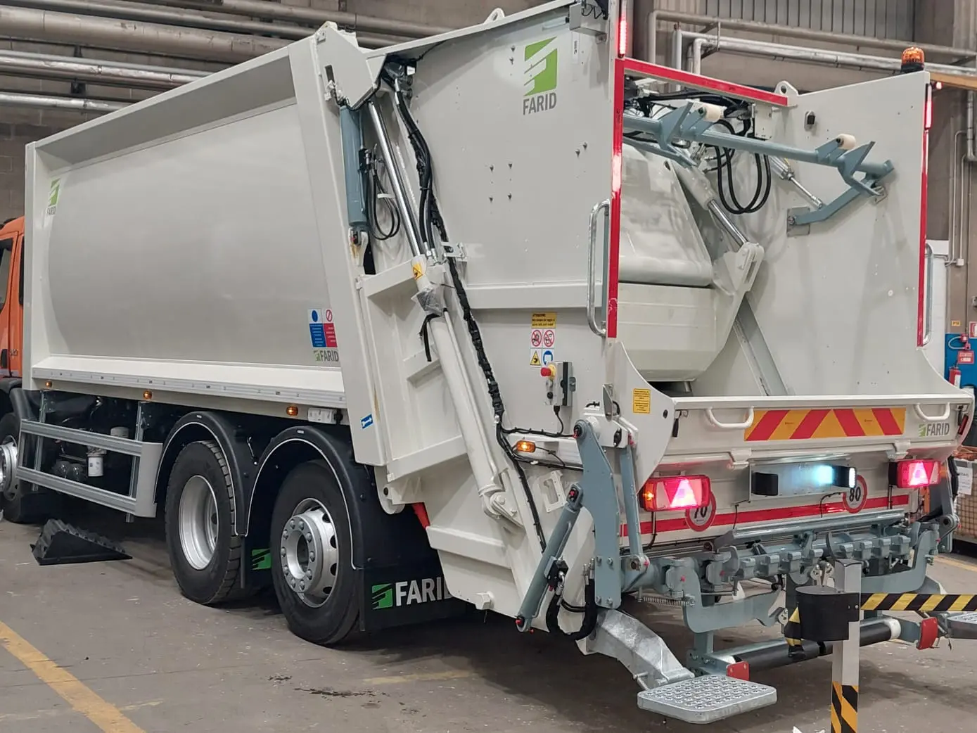 Appalto rifiuti a Tropea, il sindacato Confasila contesta il nuovo capitolato: «Previsti sei lavoratori in meno»