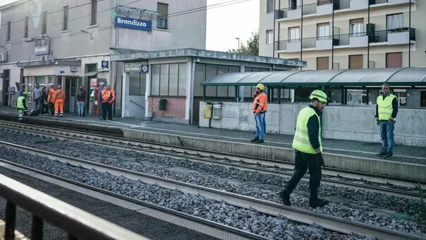 Sopralluoghi nella stazione di Brandizzo dove un treno ha travolto e ucciso 5 operai a Torino, 31 agosto 2023 ANSA/TINO ROMANO , ANSA