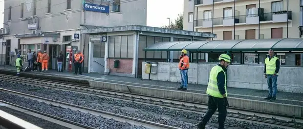 Operai travolti e uccisi da un treno in Piemonte, indagati due sopravvissuti