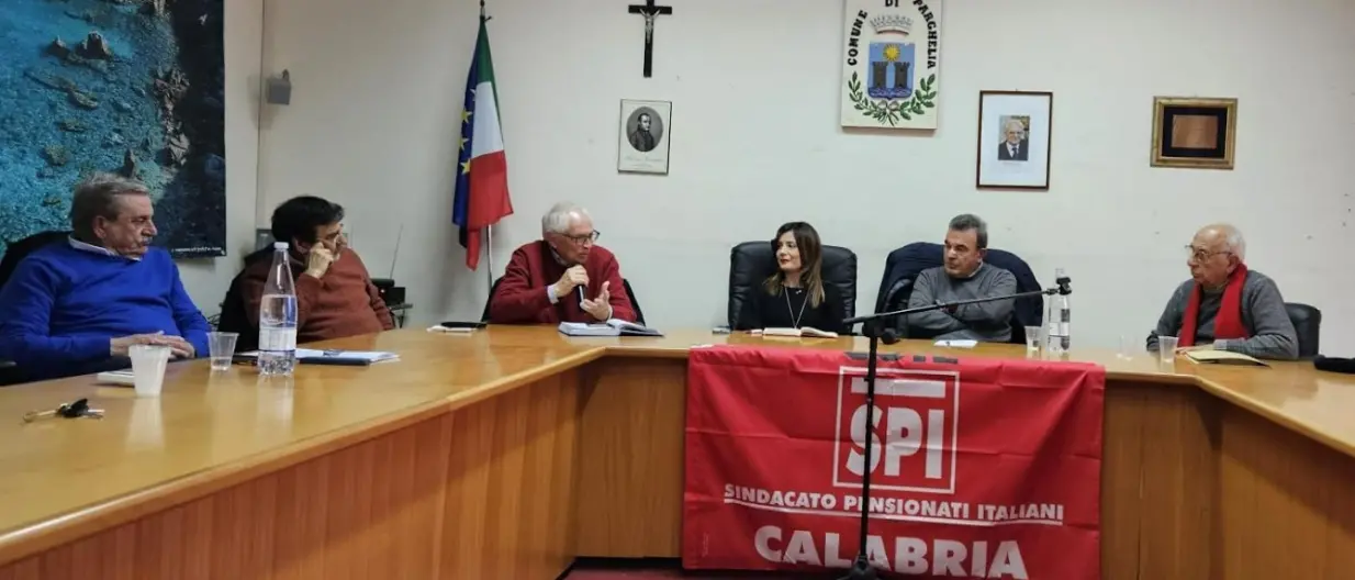 “Una storia fuori dal Comune”, a Parghelia il libro di Speranza sul ruolo dei sindaci