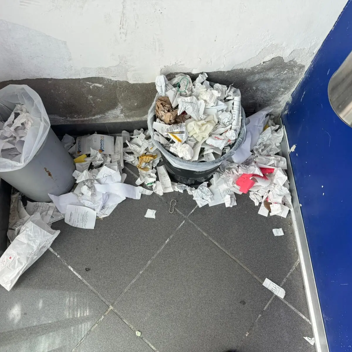 Mileto, ancora disagi per gli utenti dello sportello bancomat: «Si intervenga»