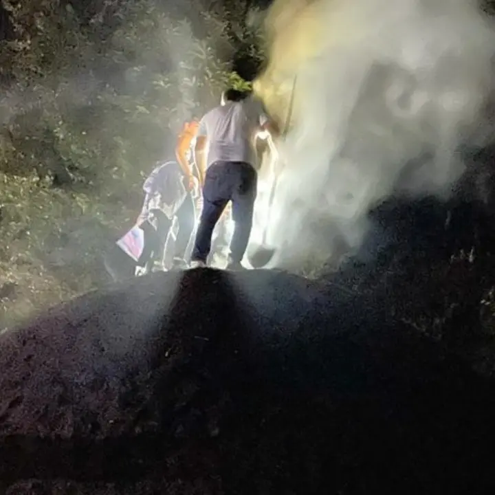 A Serra San Bruno un'escursione notturna per raccontare il mondo degli ultimi carbonai