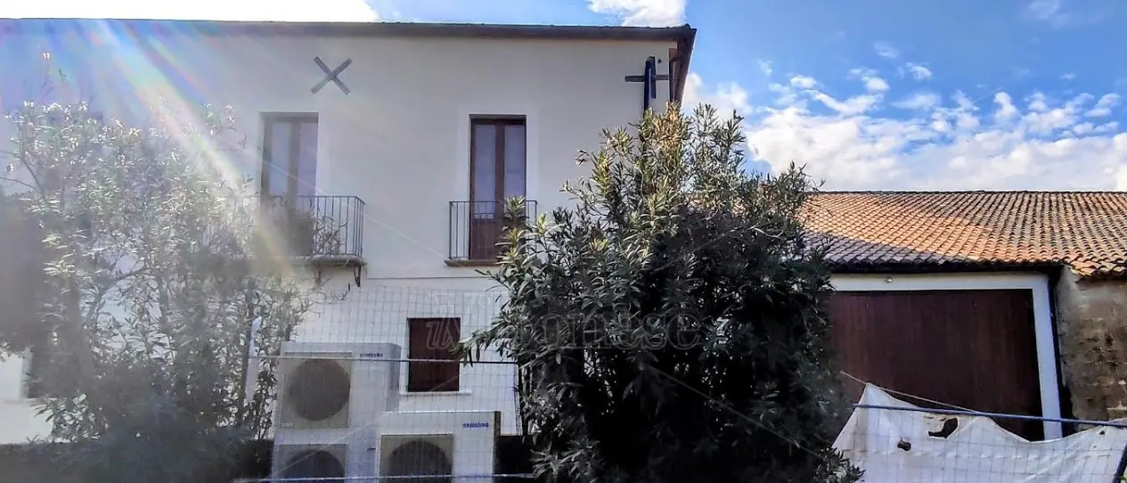 Tonnara Bivona, Montesanti: «Impianto condizionamento di fianco alla loggia, scelta discutibile»