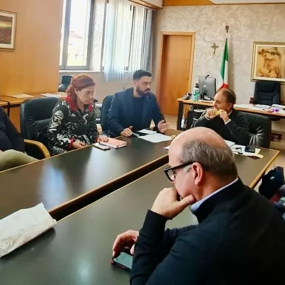 Ospedale “San Bruno”, Battistini incontra i sindaci delle Serre: in arrivo un'ambulanza e due medici