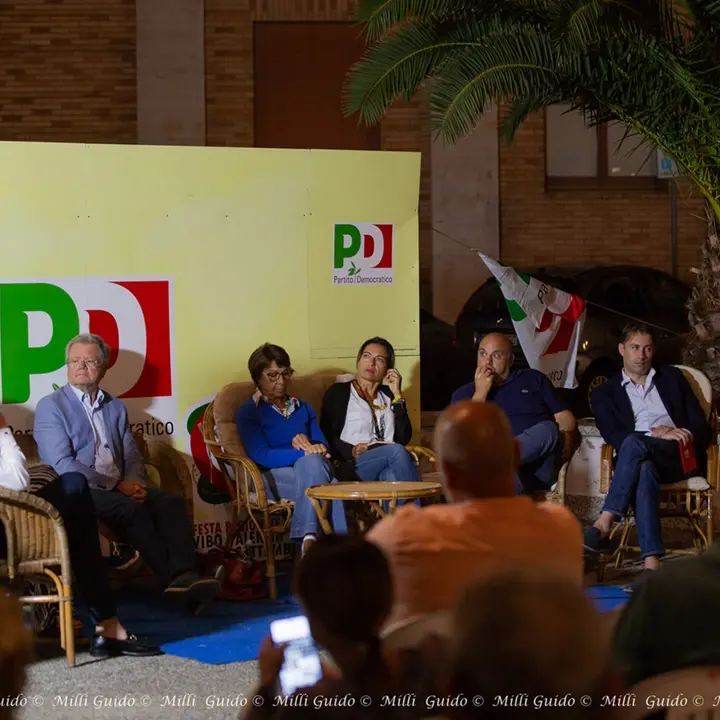 Il Partito democratico torna a riempire le piazze: stasera tocca a Elly Schlein - Video