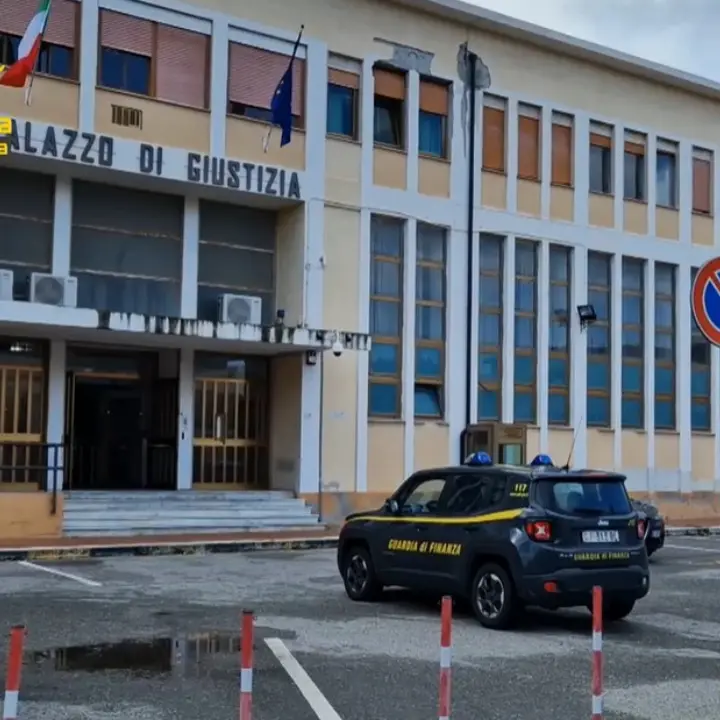 Bonus facciate per lavori mai realizzati nel Reggino, 31 indagati e sequestri per 52 milioni