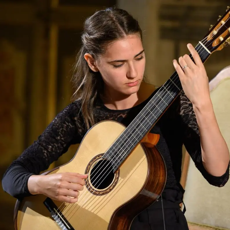 Filadelfia, al via la stagione musicale: si parte con il concerto della chitarrista Forelli