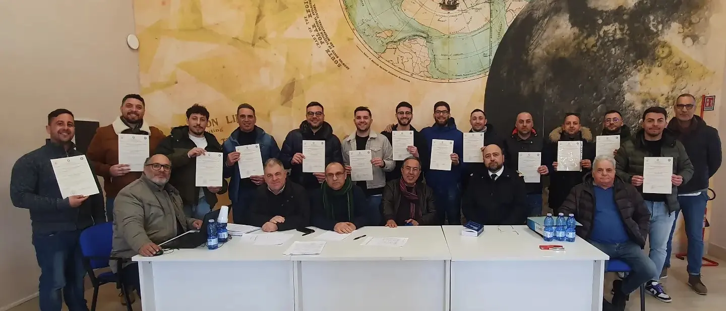 Il nautico di Pizzo polo d’eccellenza, formati 13 giovani ufficiali di macchina