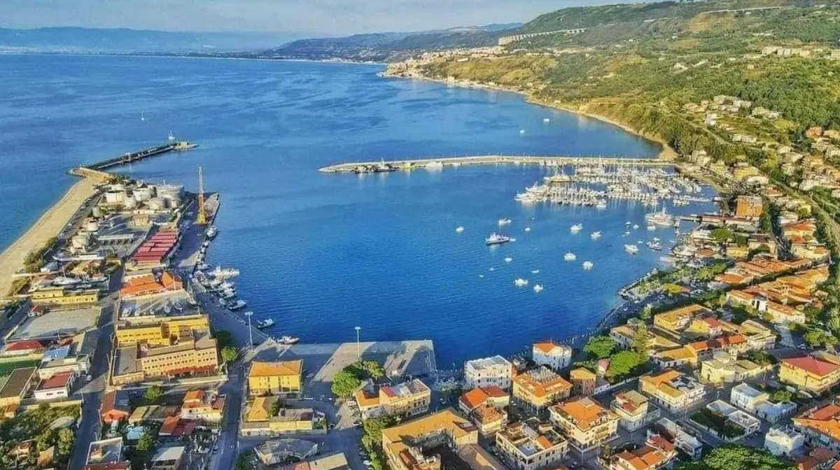 Vibo Marina, il Tar boccia il ricorso dei diportisti e dà ragione all'Autorità portuale: «Esclusi perché vicini alle cosche»
