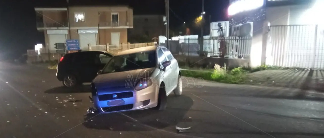 Incidente sulla statale 18 a Ionadi, un ferito nello scontro tra due auto