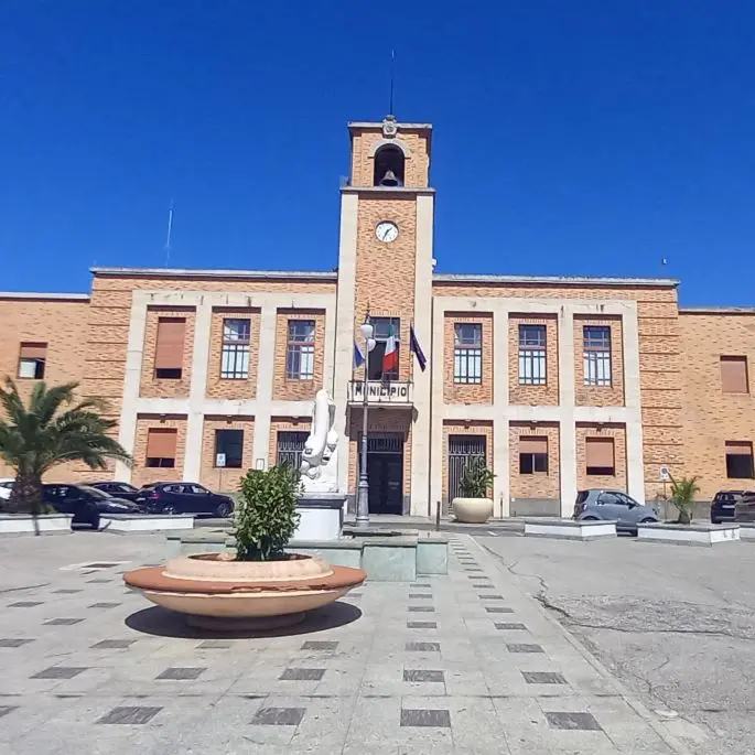 Smaltimento rifiuti, il Comune di Vibo: «Nessun debito, anzi vantiamo un credito»