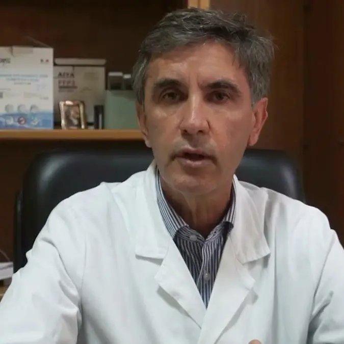 Il luminare vibonese Bruno Nardo tornato a operare in Calabria: intervento di 6 ore per salvare un 92enne. I figli dell’anziano: «Grati, papà ora è a casa»