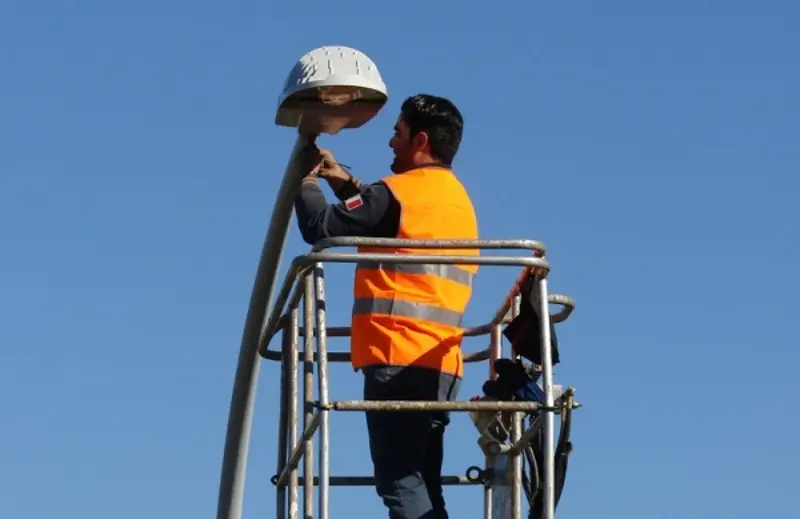 Viabilità più sicura, il Comune di Filadelfia investe 70mila euro per migliorare l'illuminazione sulla strada comunale